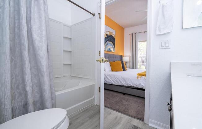 4 beds, 2 baths, 1,400 sqft, $2,500