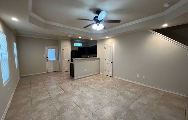 6618 Mia Way #102, San Antonio, TX. 78233