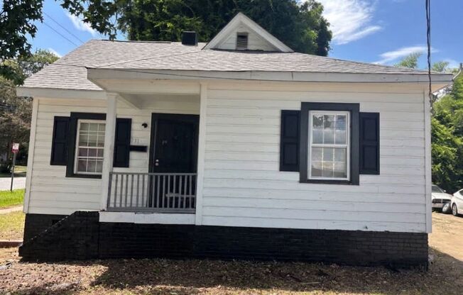 COMING SOON! SPACIOUS 2 Bedroom! DEPOSIT-FREE Renting option thru OBLIGO! Deposit Alternative available.