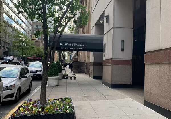 1 bed, 1.5 baths, 907 sqft, $6,200, Unit 28A