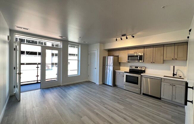 1 bed, 1 bath, 504 sqft, $1,600, Unit 512