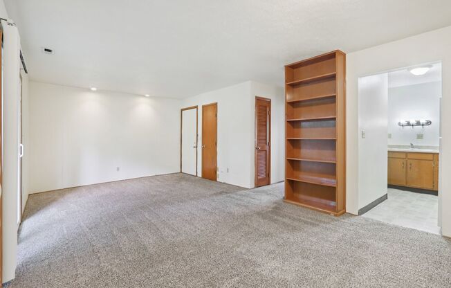 1 bed, 1 bath, 660 sqft, $1,110, Unit Y - 03