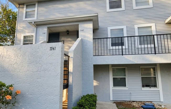 Welcome to the Waterside Community Condo — your opportunity to stop renting and start owning in Tampa, FL.