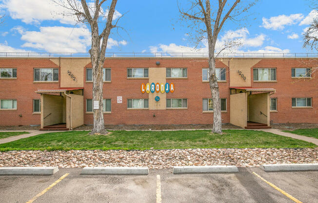 LaRonja Apartments