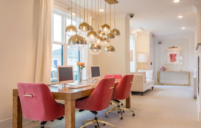 Beautiful Computer Access Room at The Roseberry, Columbia, 29223