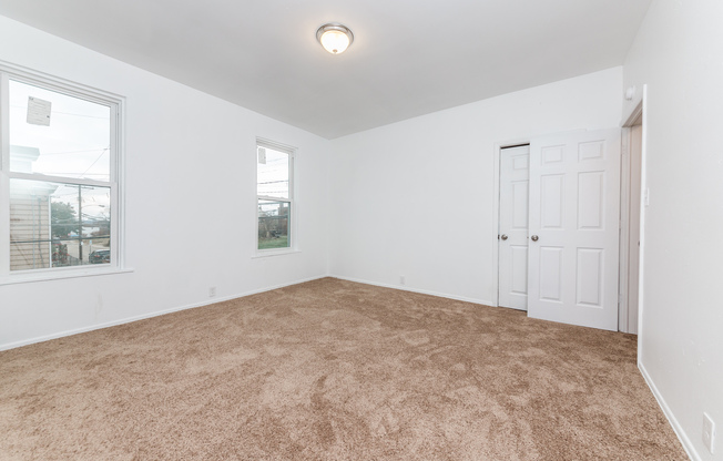 2 beds, 1 bath, $1,300, Unit Allentown