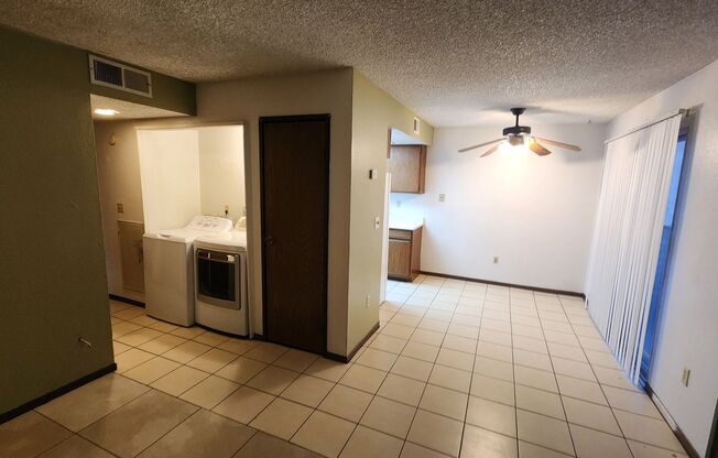 2 beds, 2 baths, 936 sqft, $1,195, Unit 1