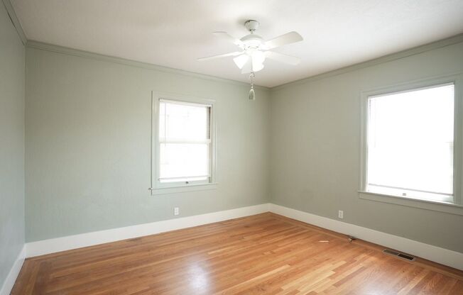 2 beds, 1.5 baths, $3,300, Unit 530-FR