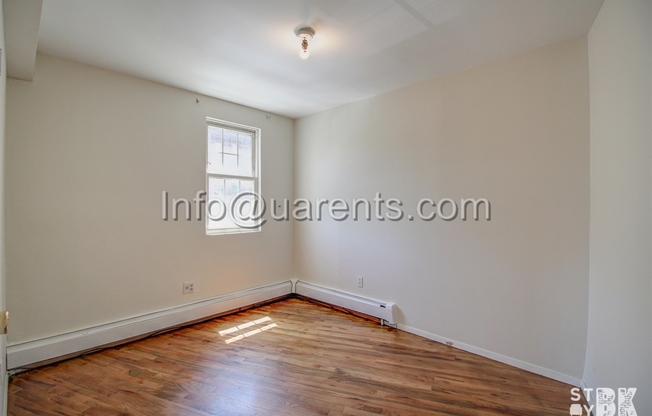 2 beds, 1 bath, $3,650, Unit 2