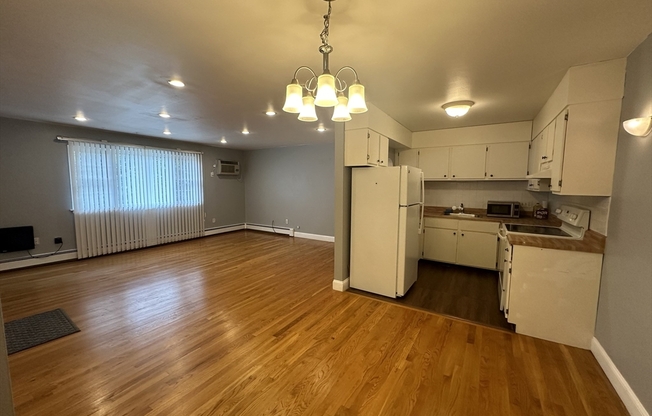 43 JACQUELINE RD
