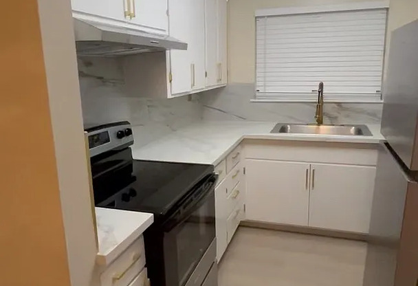 7 Lewis Ave, South San Francisco CA 94080