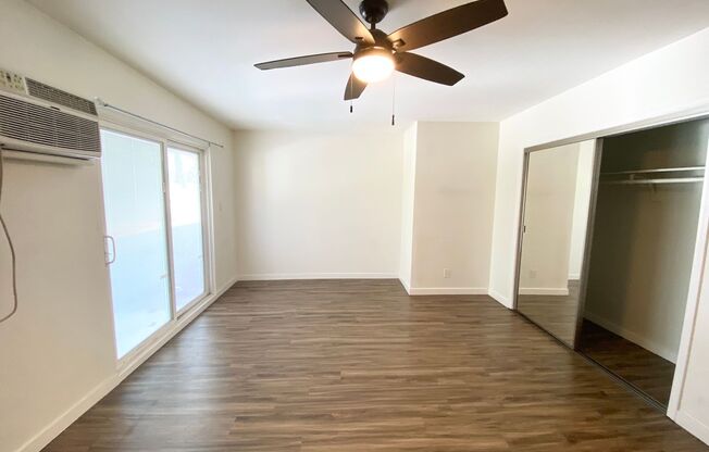 Spacious, Beautifully Updated 1 Bed/1 Bath w/ Private Balcony in Van Nuys! AVAILABLE NOW!