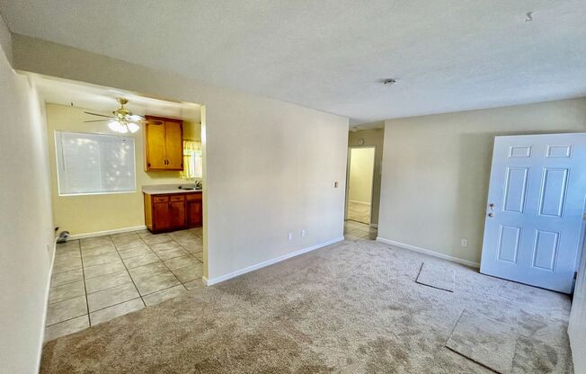 2 beds, 1 bath, 1,100 sqft, $2,595