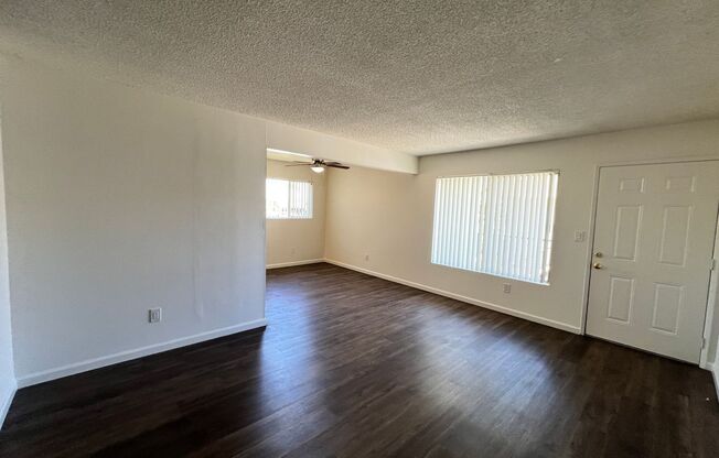 2 beds, 1 bath, 900 sqft, $2,195