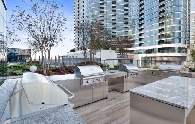 Roof top area at 903 Peachtree, Atlanta