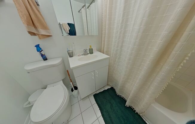 2 beds, 1 bath, 850 sqft, $2,900, Unit 1315 2A