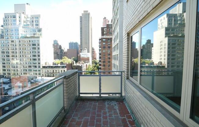 3 beds, 2 baths, $10,000, Unit 7V