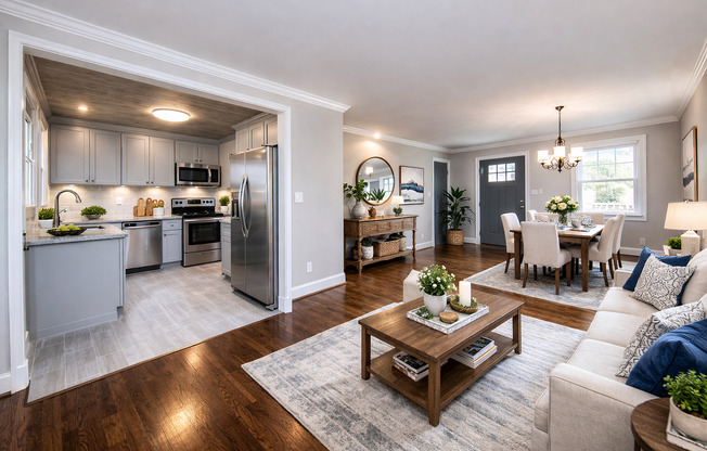 Beautiful 3 Bedroom Brick Home Near Uptown Charlotte