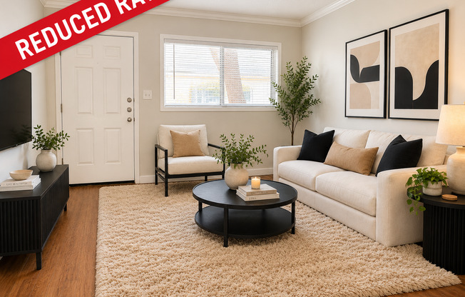 1 bed, 1 bath, 720 sqft, $999, Unit BOU-112