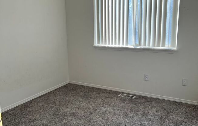 3 beds, 2.5 baths, 1,180 sqft, $1,800, Unit 2128-4855