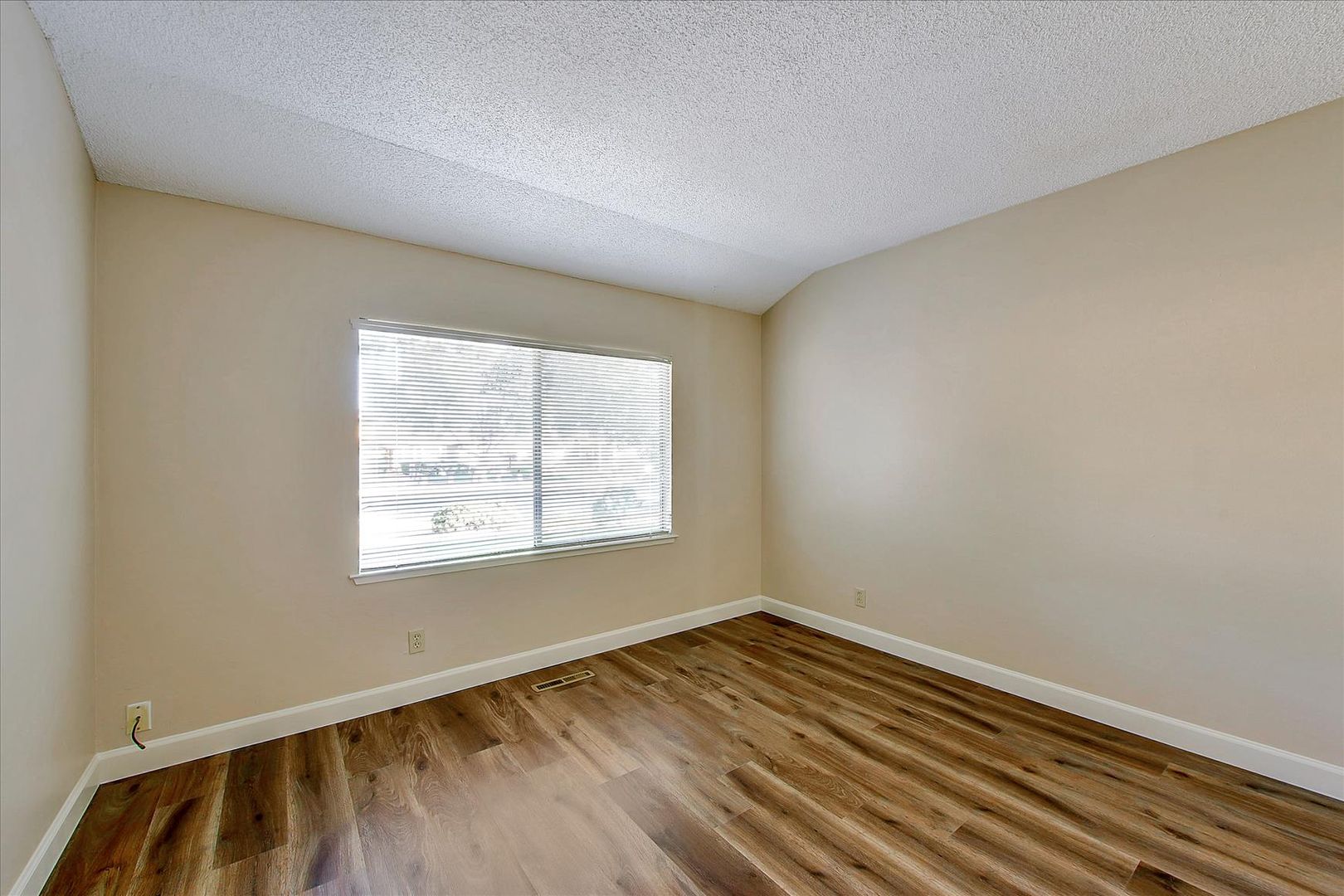 3 beds, 2 baths, $5,500
