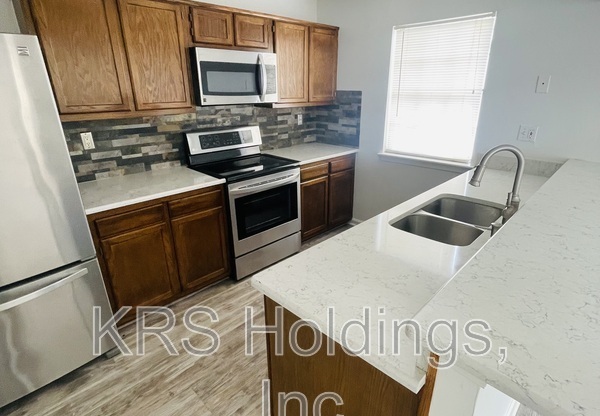 332 FERDINAND CIR