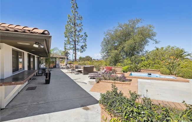 16347 MANDALAY DR