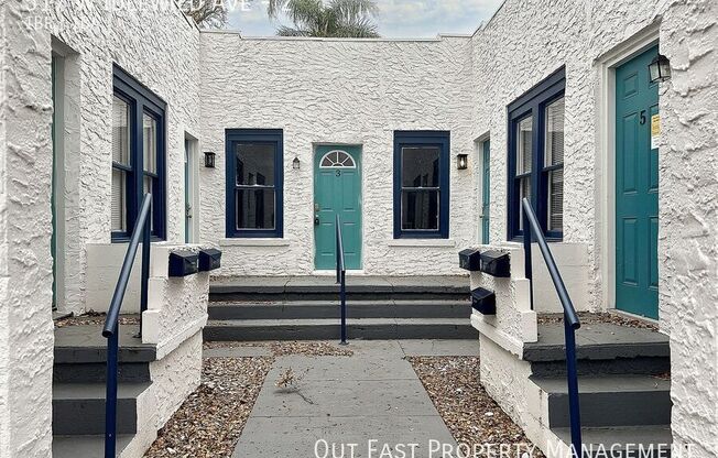 517 W IDLEWILD AVE
