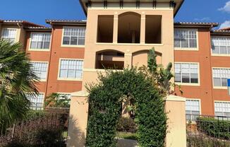 5578 METROWEST BLVD
