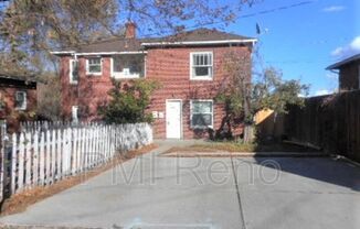 422 1/2 LAWRENCE