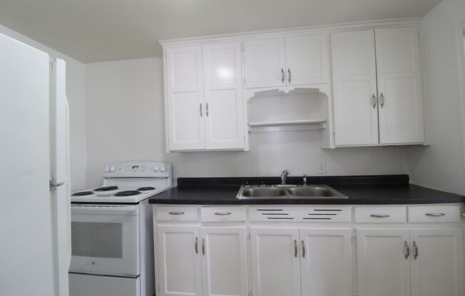 1 Bedroom 1 Bath Duplex in Navy Hill Area in Olathe