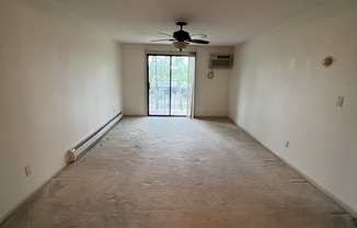 655 W LOWELL