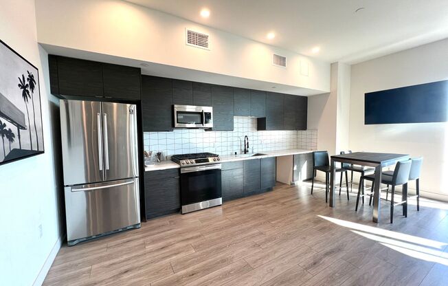 1 bed, 1 bath, 621 sqft, $3,250, Unit 206