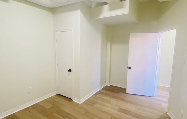 2 beds, 1 bath, 750 sqft, $1,495, Unit 1420-B