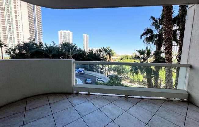 2 beds, 2 baths, $3,500, Unit # 303