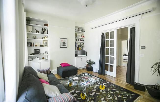 5 38 47 AVE