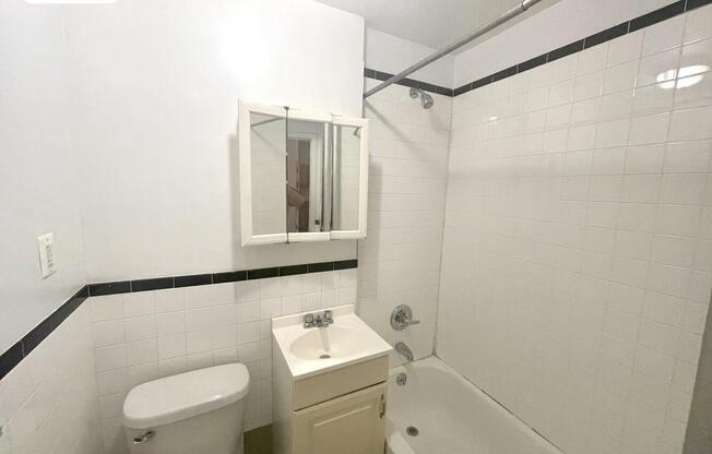 612 W 137 ST