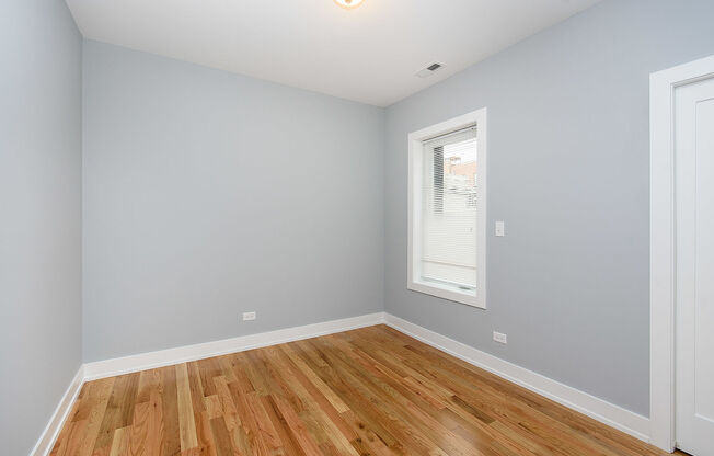 2536 N Kimball Ave, Chicago IL 102