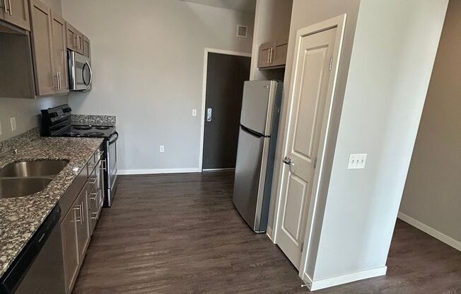 1 bed, 1 bath, 511 sqft, $1,398, Unit 1935206