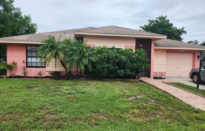 Single Family 3 bedroom 2 bath Must See