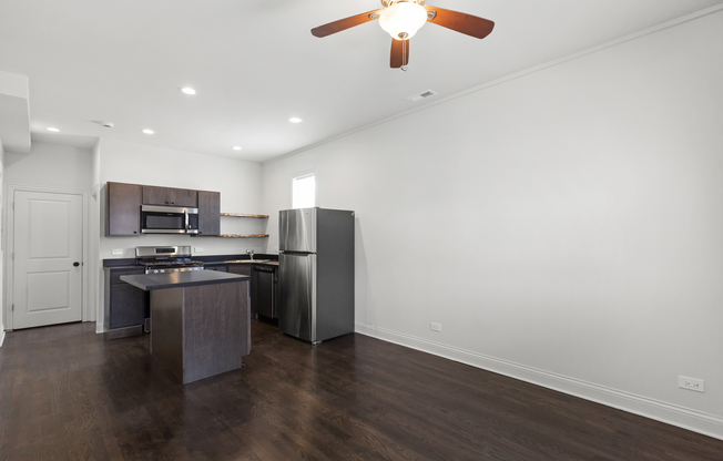 3123 N CALIFORNIA