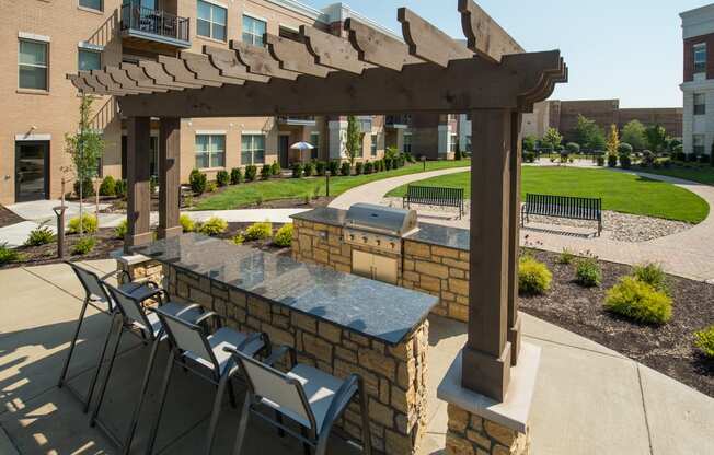Outdoor Grill at The Grandstone, Mason, OH, 45040