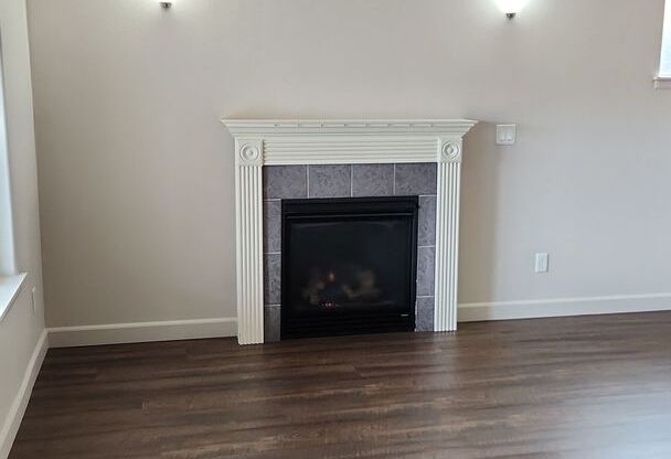 Cat Pet Friendly 3 Bed / 2.5 Bath Home Near I-5 in Albany, OR