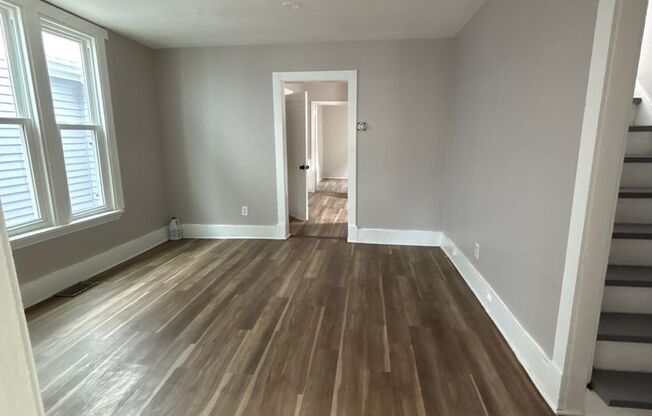 Beautiful 3 bedrrom 1 bathroom House in Minneapolis!