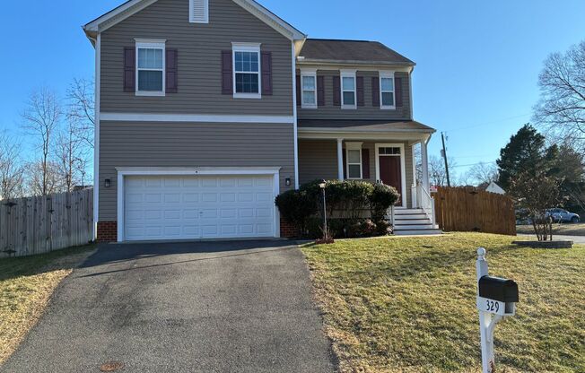 Beautiful Home in HUNTINGTON PLACE