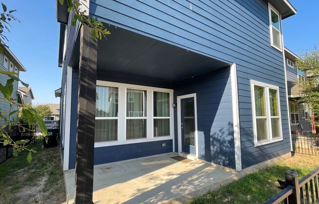 Beautifully Maintained Plum Creek Home in Gated Section!