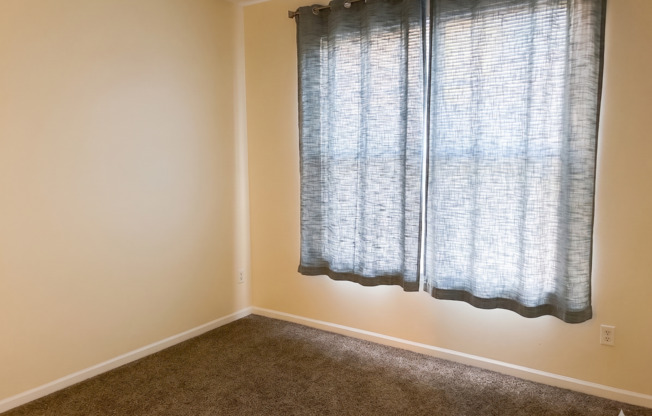 2 beds, 2 baths, $1,695, Unit 206
