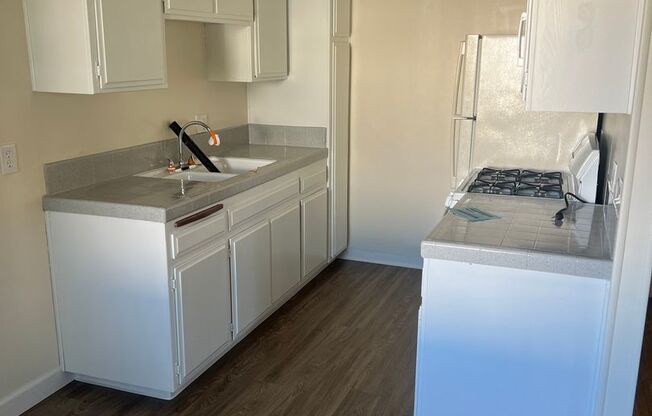 1 bed, 1 bath, $2,150, Unit 07