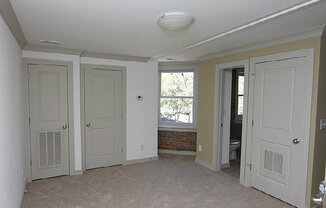 1 bed, 1 bath, 322 sqft, $1,125, Unit Unit 15