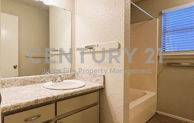 2 beds, 1 bath, $1,245